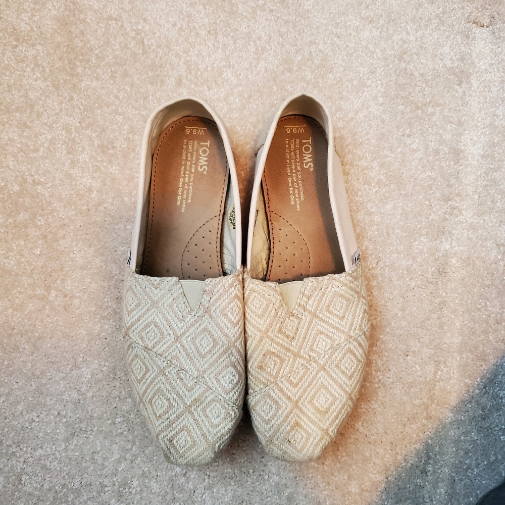 Tan Tom's